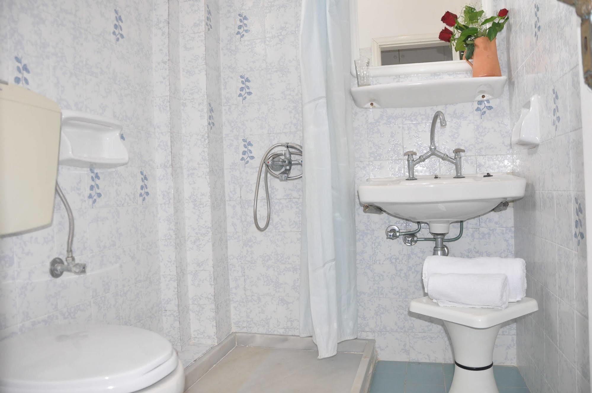מאליה Alexandra Rooms מראה חיצוני תמונה