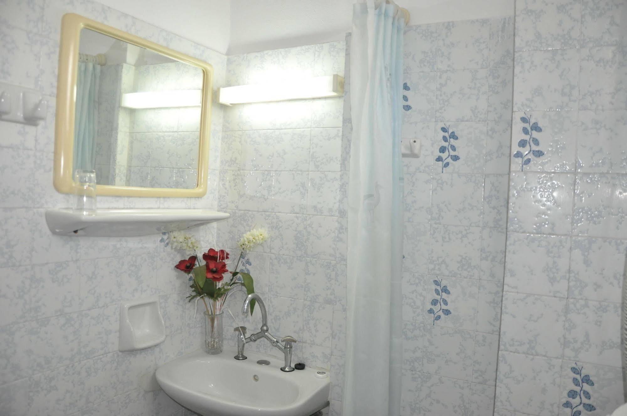 מאליה Alexandra Rooms מראה חיצוני תמונה